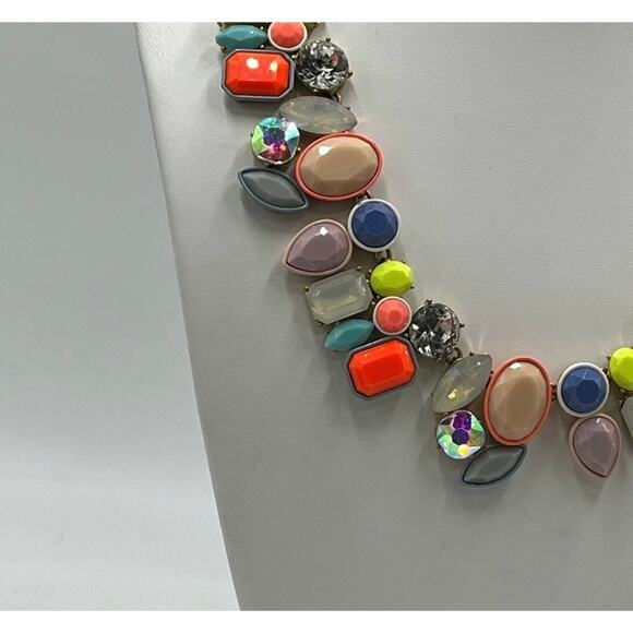 J. Crew Brûlée Neon Pastel Multicolor Fiesta Rhinestone Crystal Cluster Necklace - Picture 2 of 16
